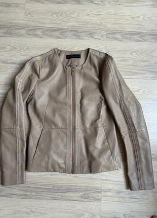 Кожаная куртка косуха trussardi