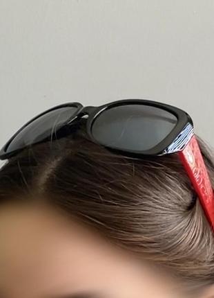 Очки солнцезащитные