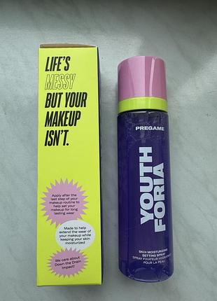 Pregame setting spray — это увлажняющая сыворотка-спрей для фиксации макияжа