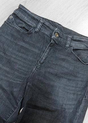Оригінальні джинси жіночі emporio armani графітово чорні5 фото