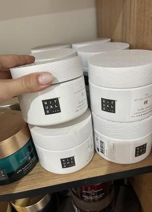 Новий крем для тіла rituals of sakura 220 ml