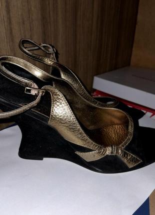 Босоніжки шкіряні замшеві