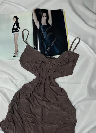 Сексуальное платье миди с драпировкой