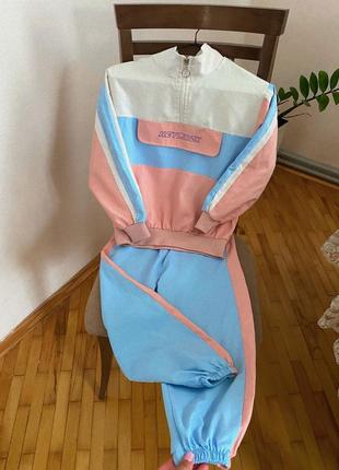 Спортивний костюм для дівчинки