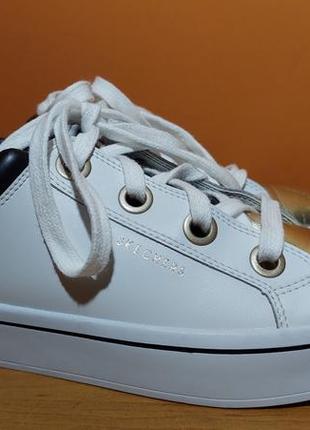 Жіночі фірмові шкіряні кросівки skechers