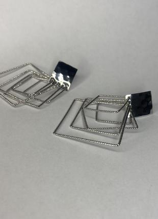 Серьги серебристые