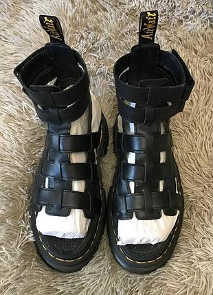 Шкіряні сандалі dr. martens ricki gladiator