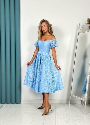 Нарядное ажурное голубое платье