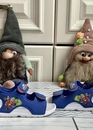 Дитячі сандалі marvel  на липучках adidas оригінал