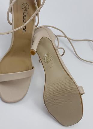 Босоножки женские