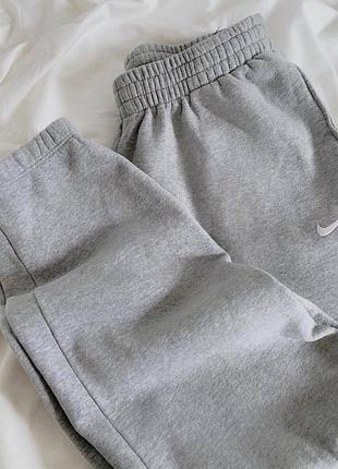 Базові спортивные джинси штани трикотажні з лого. спортивные штаны джоггеры5 фото