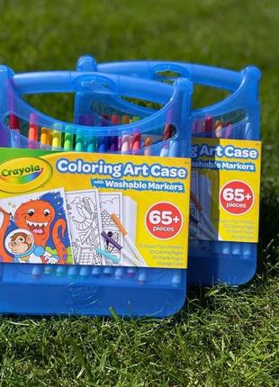 Crayola набір 65 предметів у зручному кейсі для подорожей colored pencil kits with super tips travel art set