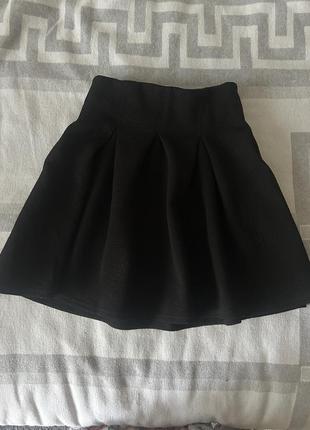 Женская черная юбка gloria jeans размера xxs