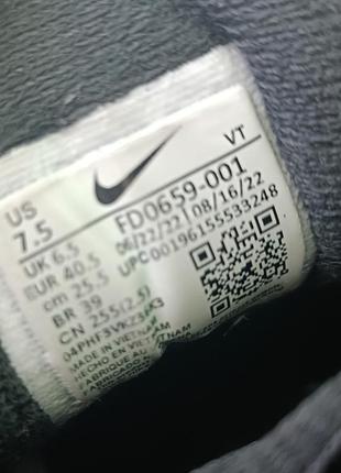 Кроссовки оригинальные стильные nike tn air max plus iii черные fd0659-001на баллонах в родной коробке, модель унисекс 40, стелька 25'58 фото