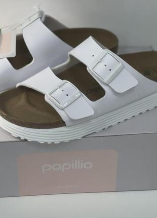 Женские летние ортопедические тапки birkenstock papillio arizona grooved vegan 39 размер белый2 фото