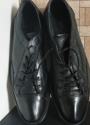 Туфли мужские модельн. lavorazionе  реальный размер 41.5.(написано40)натур. кожа.износ минимальный