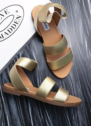 Steve madden оригінал золотисті сандалі на резинках
