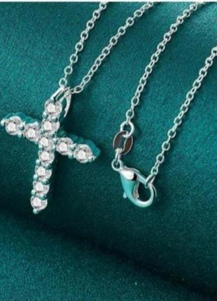 Цепочка нежная тоненькая и кулон крестик с цирконами