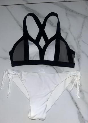 Роздільний чорно-білий  купальник топ і плавки swimwear m