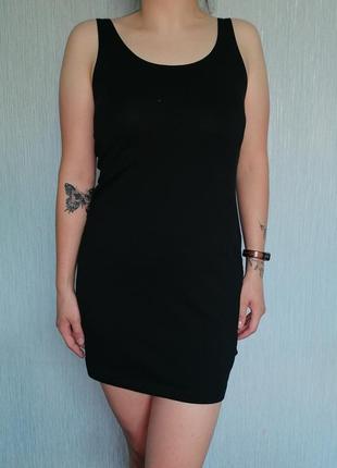 Базова повсякденна сукня з легкого матеріалу