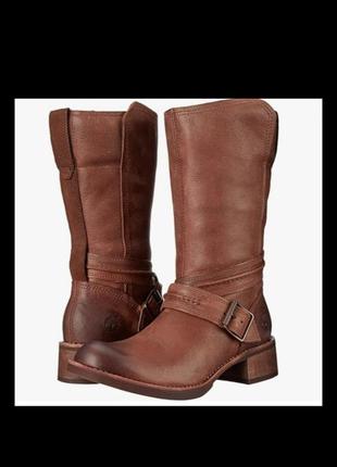 Коричневые кожаные сапоги на замке
