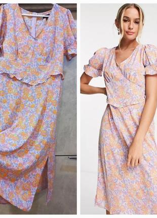 Фирменное,идальное,стильное, легкое, нежное, цветочный принт, платье, платье, платье,миди, с разрезом