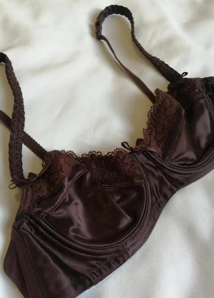 Гарненький бюстгальтер