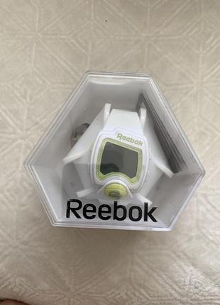 Спортивний годинник reebok