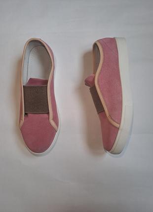 Жіночі мокасини рожевого кольору