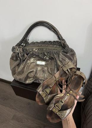 Сумка босоножки river island оригинал набор змеиный принт золотые пляжный большой шопер на плече сандалии на низкой кожаной подошве открытые
