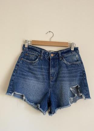 Джинсовые мом шорты