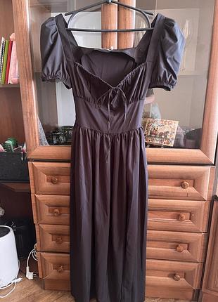 Ефектна сукня міді на завʼязках