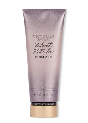 Парфюмированный лосьон-шиммер velvet petals от victoria’s secret