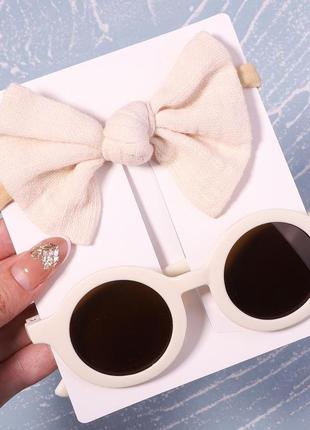 Комплект з сонцезахисних окуляаів та пов'язки на голову, кольор беж