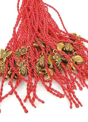 Браслет червона нитка з підвіскою талисманом