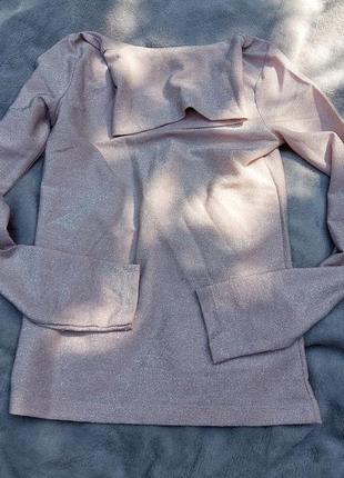 Тоненька кофтинка