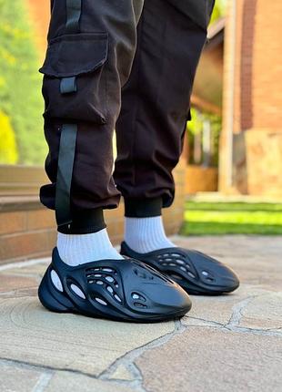 Шлепки закрытые мужские, черные