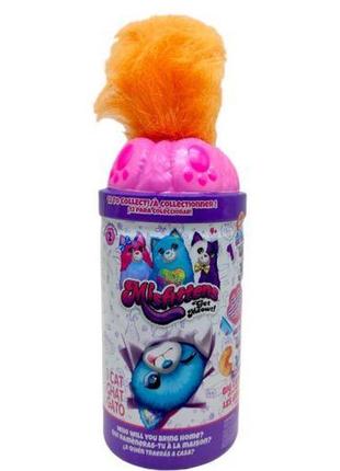 Котик у банці, рудий хвіст