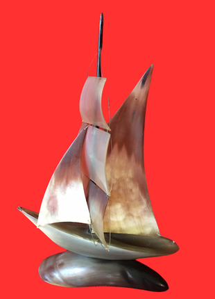 Кораблик парусник из рога сувенир декоративный для домашнего декора3 фото