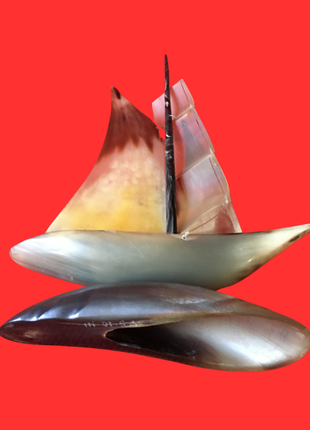 Кораблик парусник из рога сувенир декоративный для домашнего декора4 фото