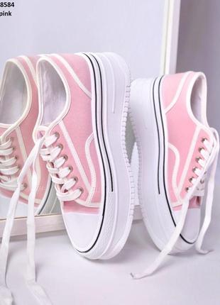 Кросівки 🔥