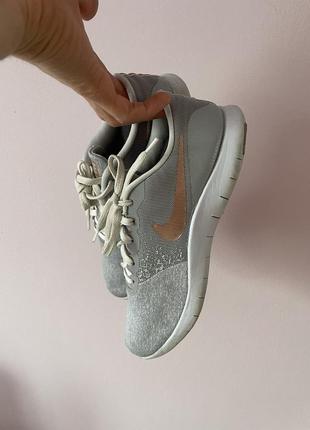 Женские кроссовки nike flex contact