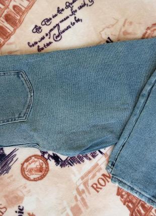 Джинсы мом