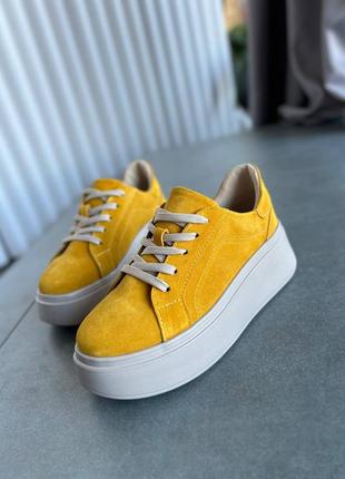 Сочные кеды на повышенной подошве, желтый, натуральная замша, код 070