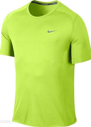 Футболка спортивна nike dri fit