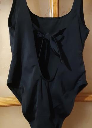 Продам  сплошной  купальник asos