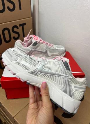 Nike vomero 5 white pink