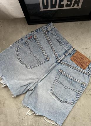 Ддинсовые шорты