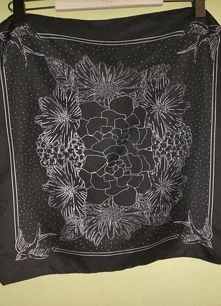 Платок бусинный с цветами primark