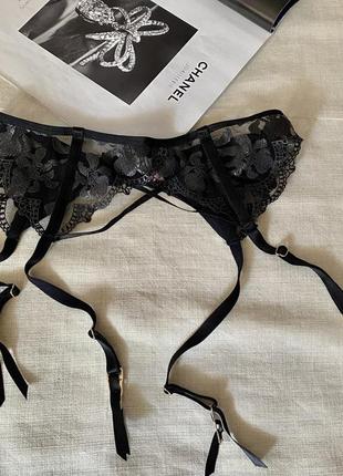 Hunkemoller шикарний чорний мереживний пояс для панчіх